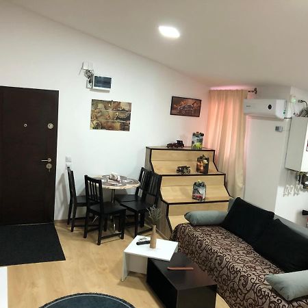 Serban Home Arenele Romane Marius Nasta بوخارست المظهر الخارجي الصورة